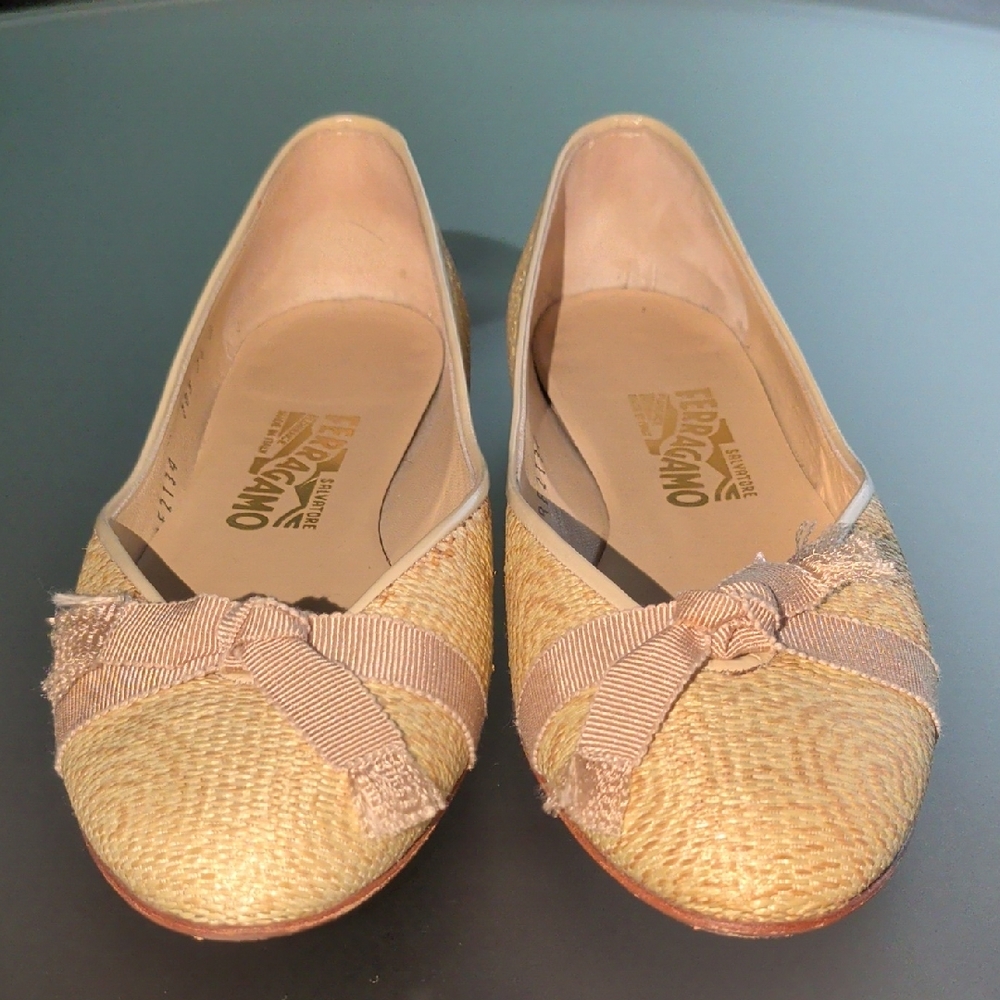 FERRAGAMO| Raffia Woven Ballet Flats - Sz 7.5